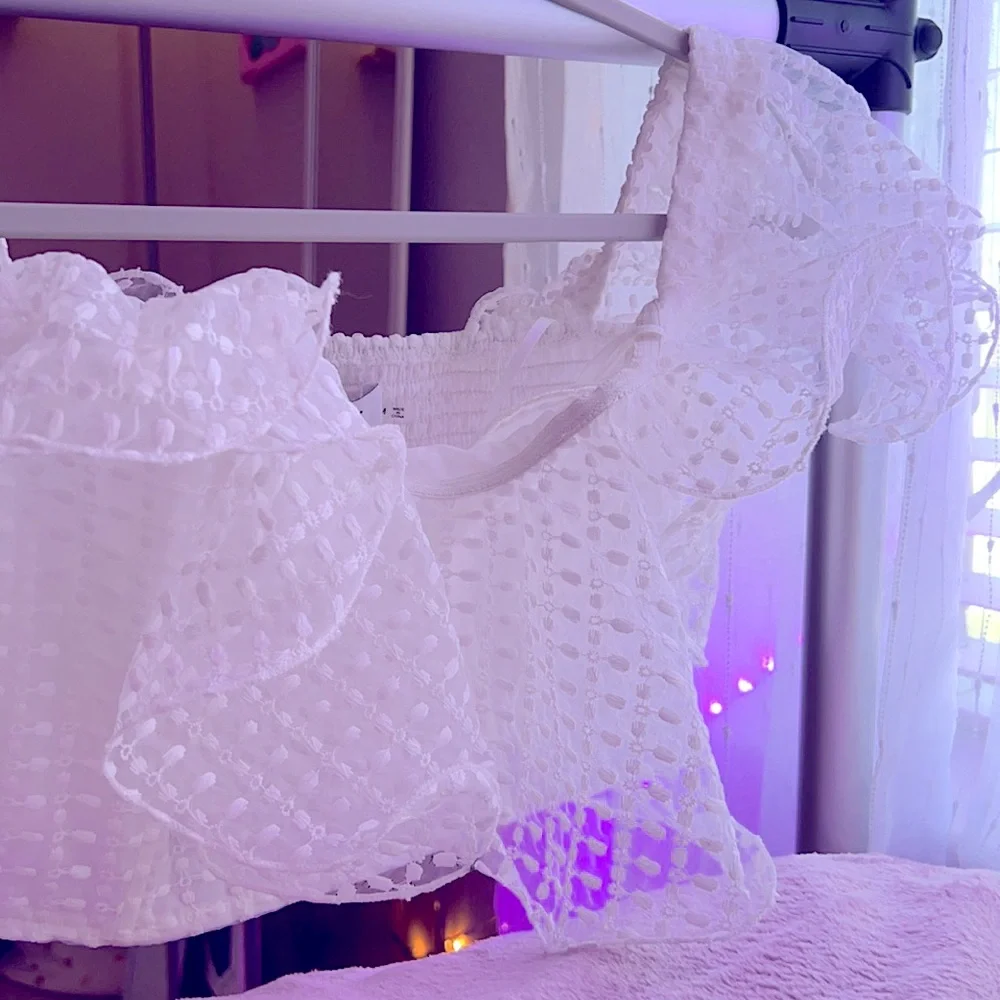 Blu Spero: “Dare To Fail Off Shoulder Lace Crop Top” - Picture 6 of 9